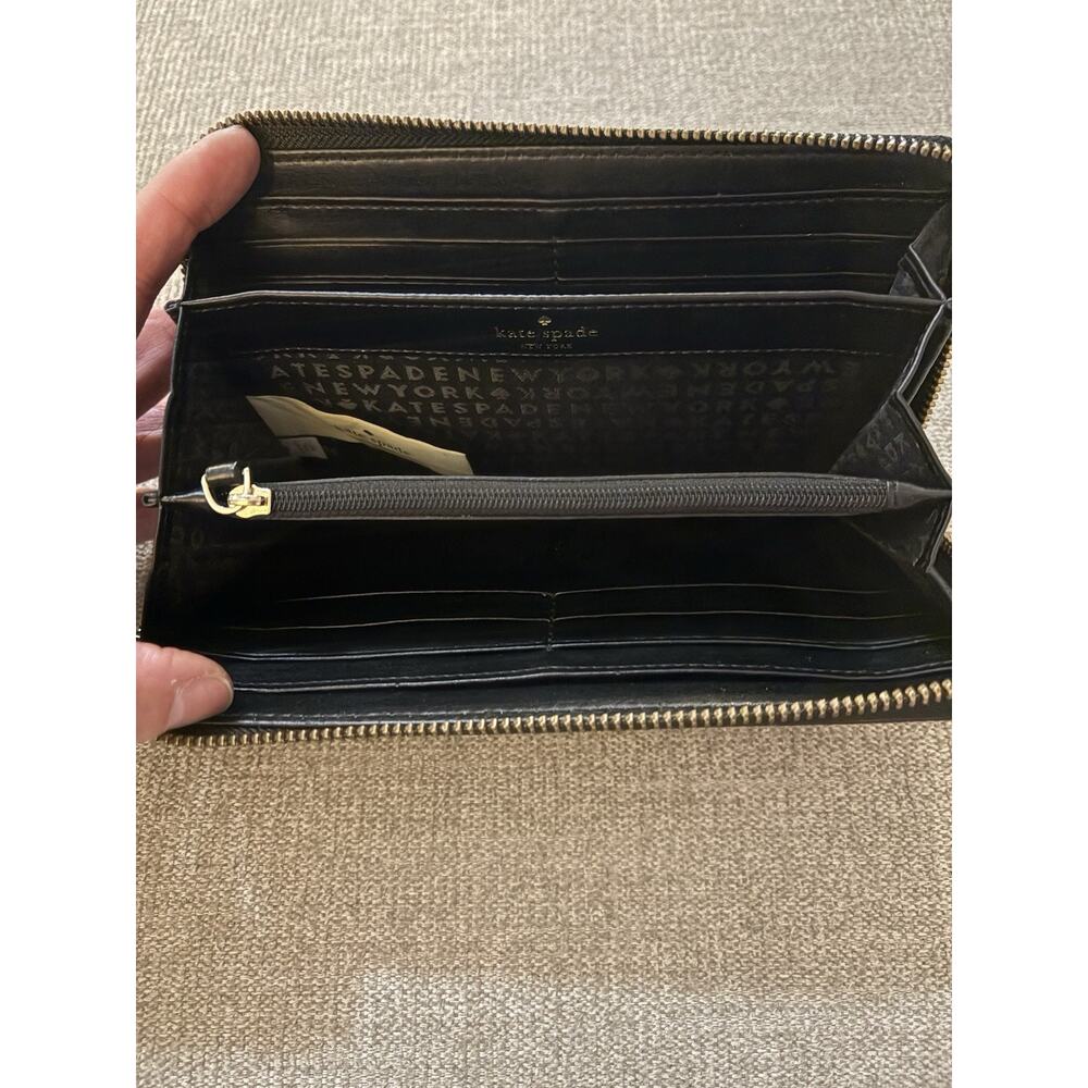 Kate Spade Full Zip Vinyl Neda Daycation Wallet Multi-Party Colored Stripes - Picture 5 of 6
